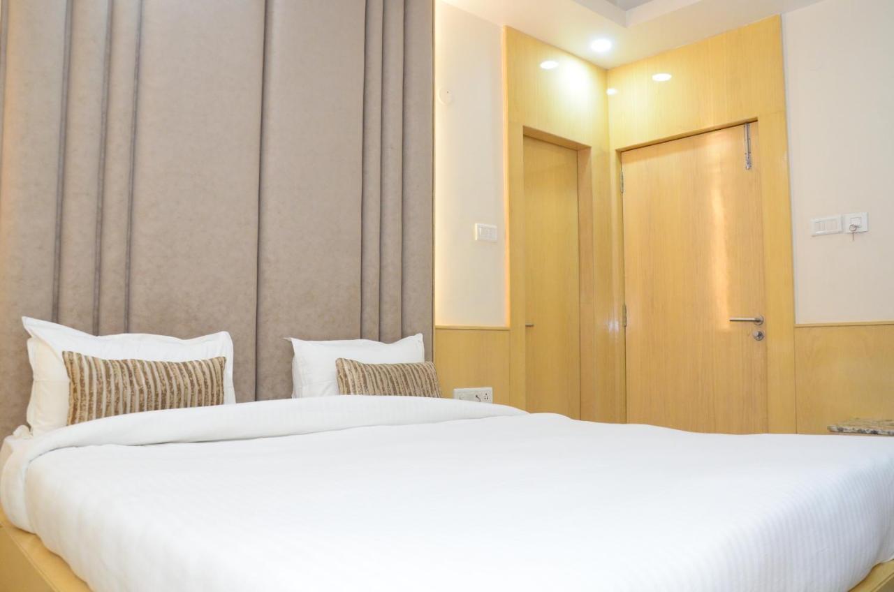 Crytsal Residency Otel Ranchi Dış mekan fotoğraf