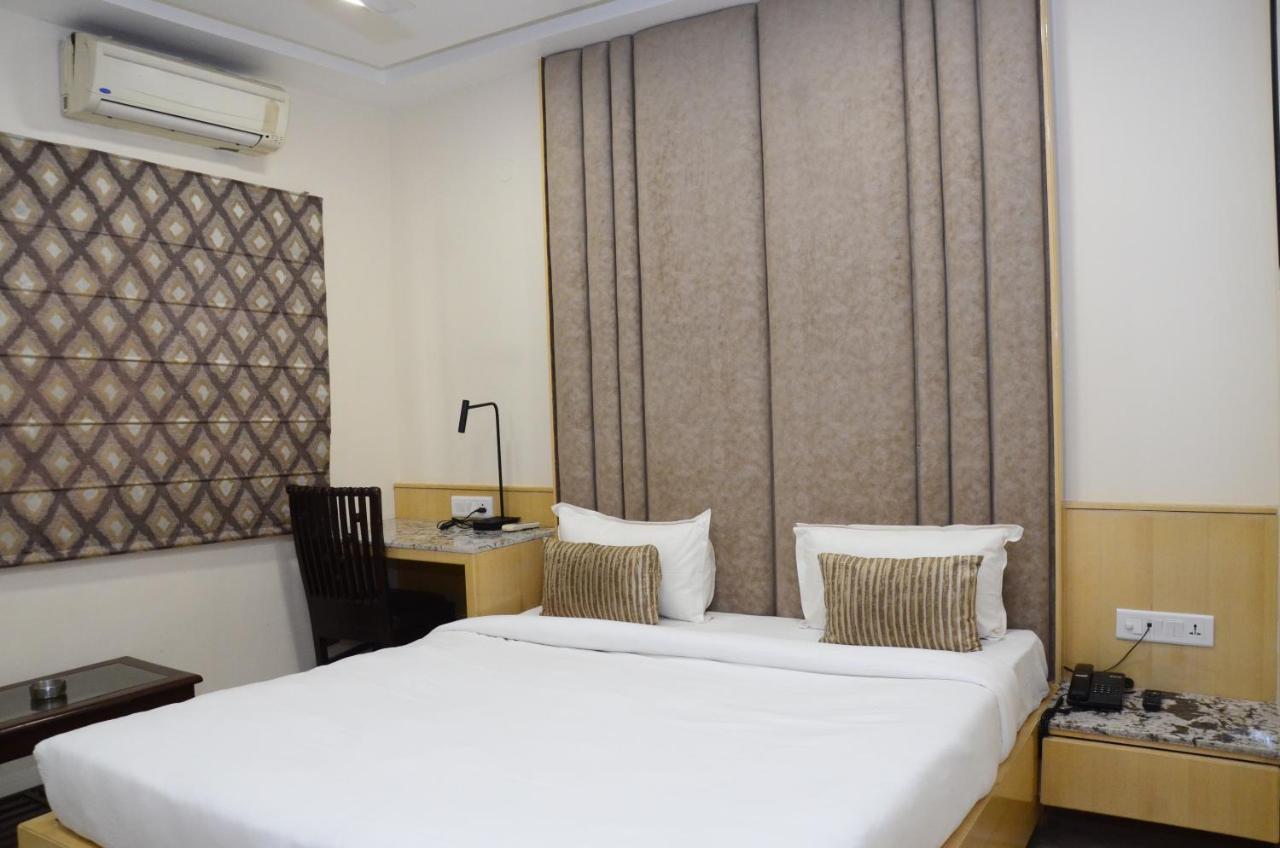 Crytsal Residency Otel Ranchi Dış mekan fotoğraf