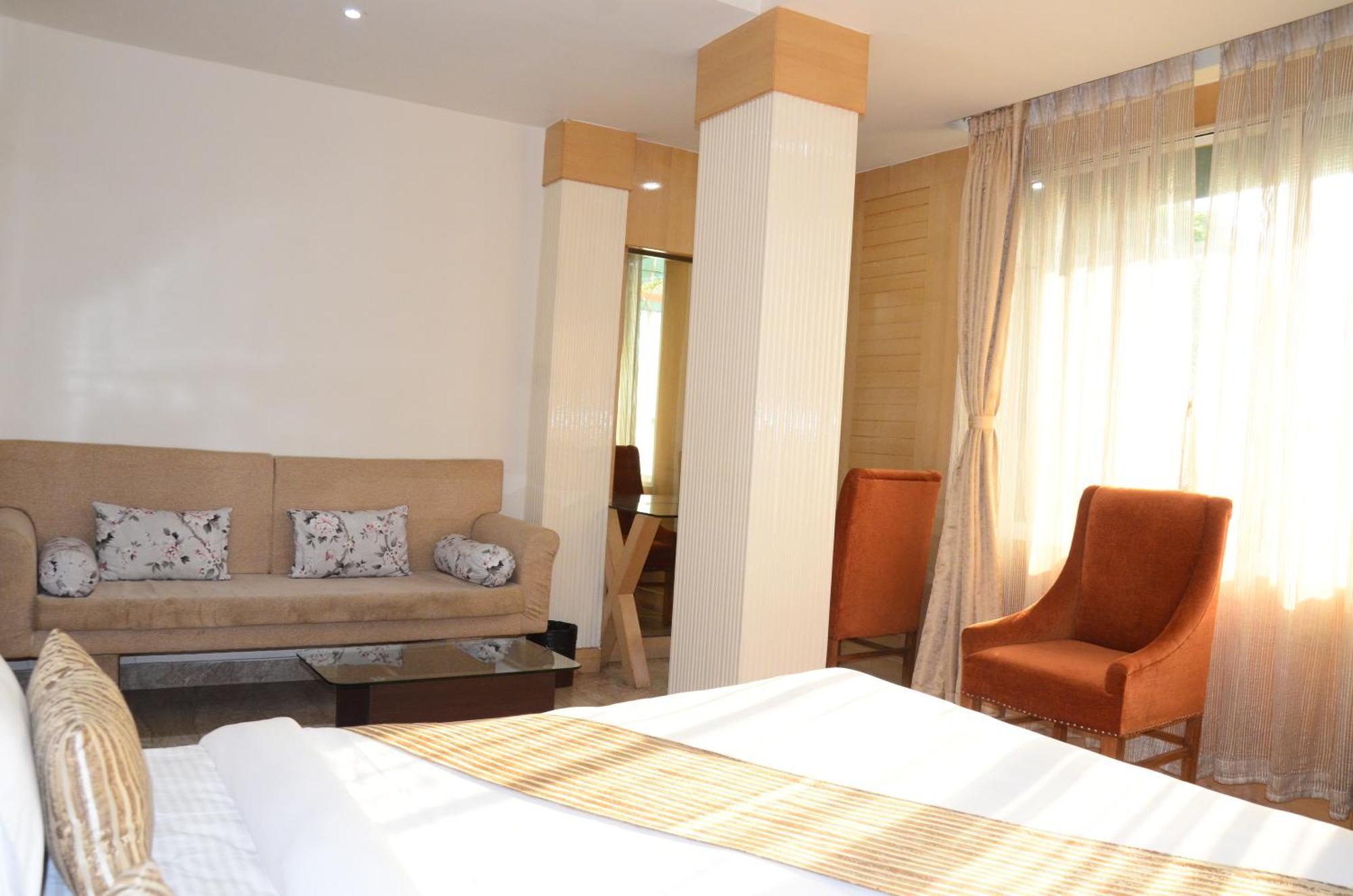 Crytsal Residency Otel Ranchi Dış mekan fotoğraf